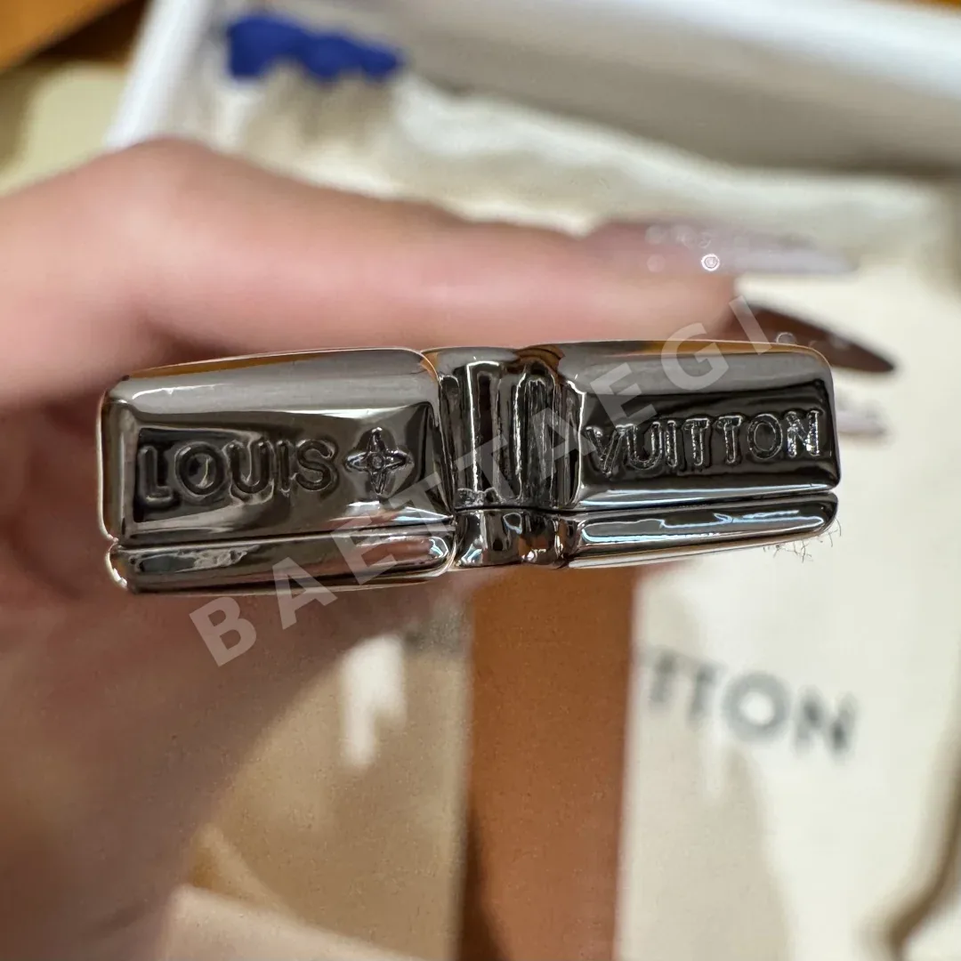 루이비통 20mm 리버시블 스웨이드 가죽 벨트 상세 이미지 9