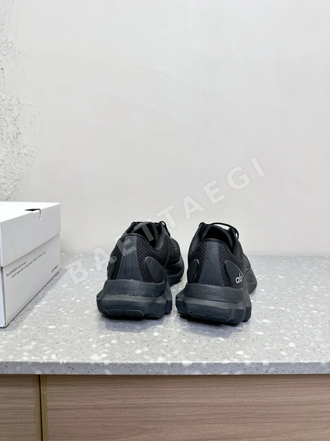 알로 메시 커플 러닝화 상세 이미지 6