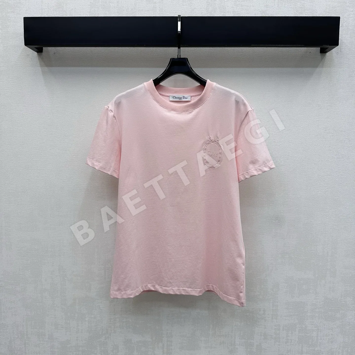 디올 자수 크루넥 반팔 티셔츠 51870