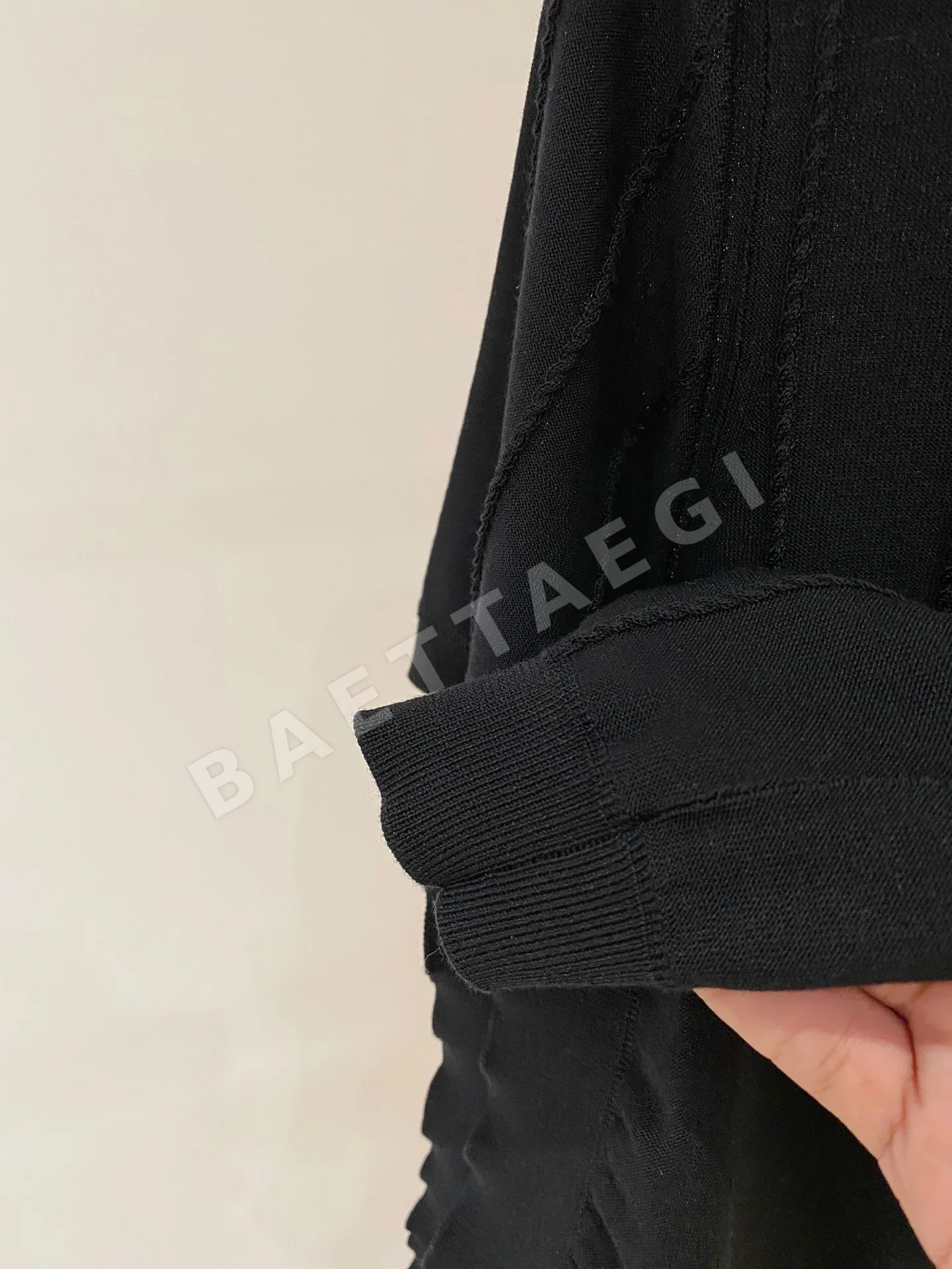 로로피아나 아세테이트 텐셀 실크 혼방 남성 반팔 티셔츠 상세 이미지 7