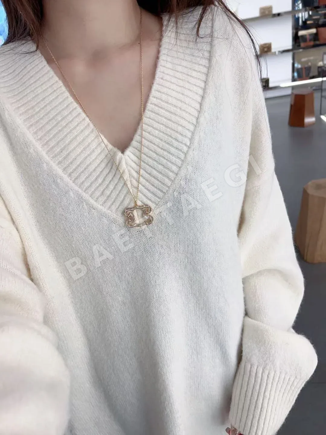 셀린느 개선문 투각 엠블럼 목걸이 상세 이미지 2