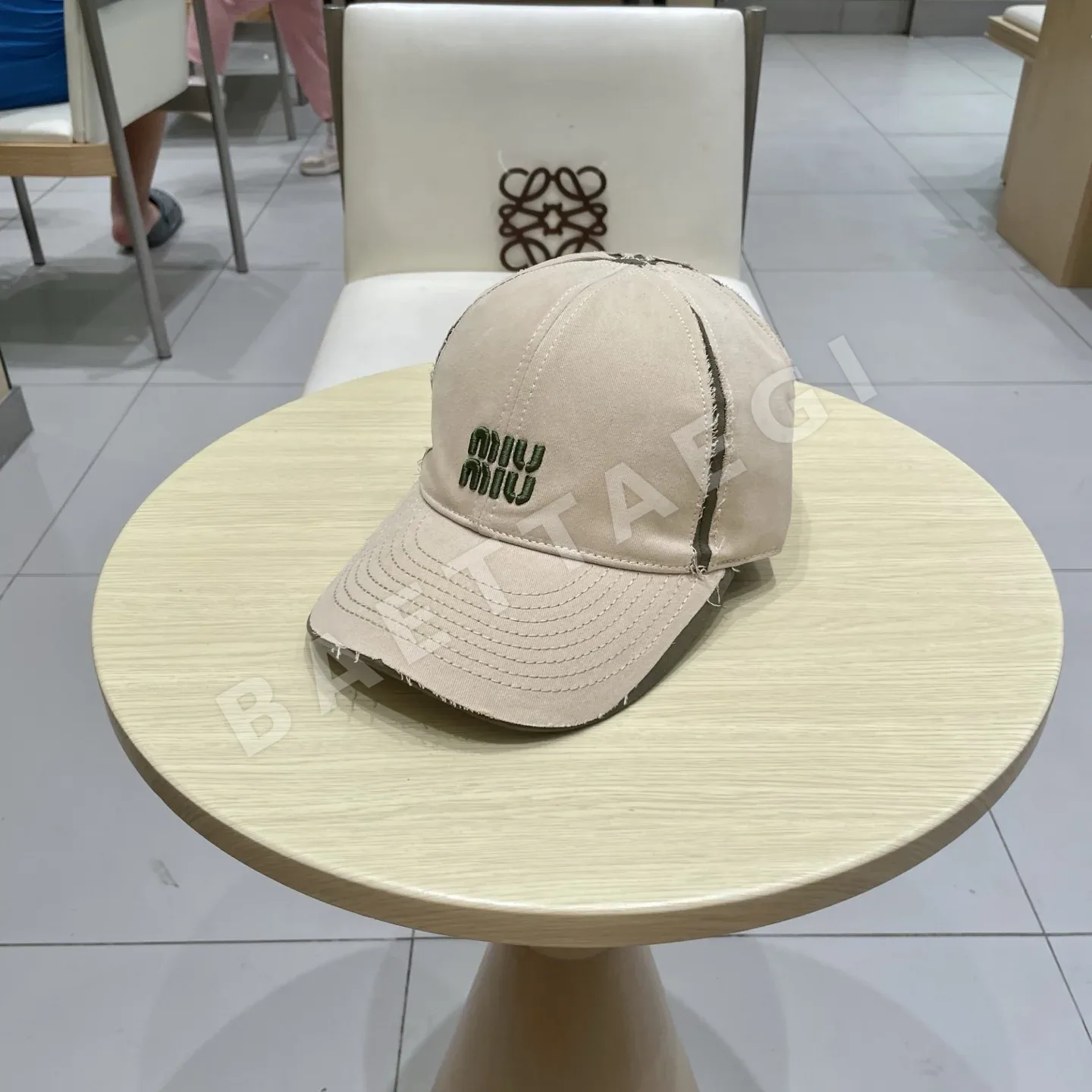 미우미우 자수 베이스볼 모자 상세 이미지 3