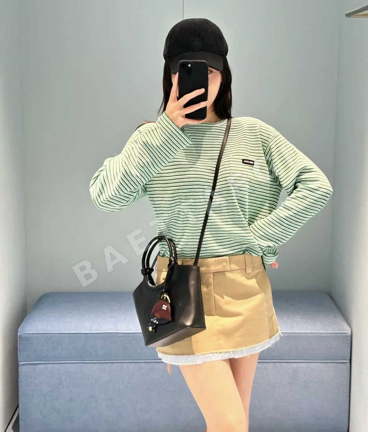 미우미우 그린 화이트 블록 스트라이프 긴팔 티셔츠 102053