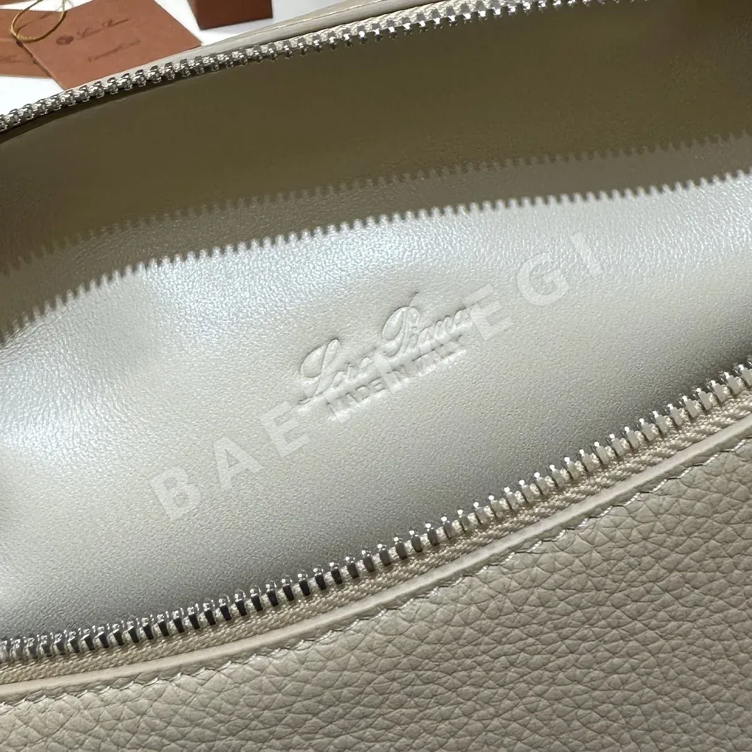 로로피아나 밀크티 핸드백 상세 이미지 8