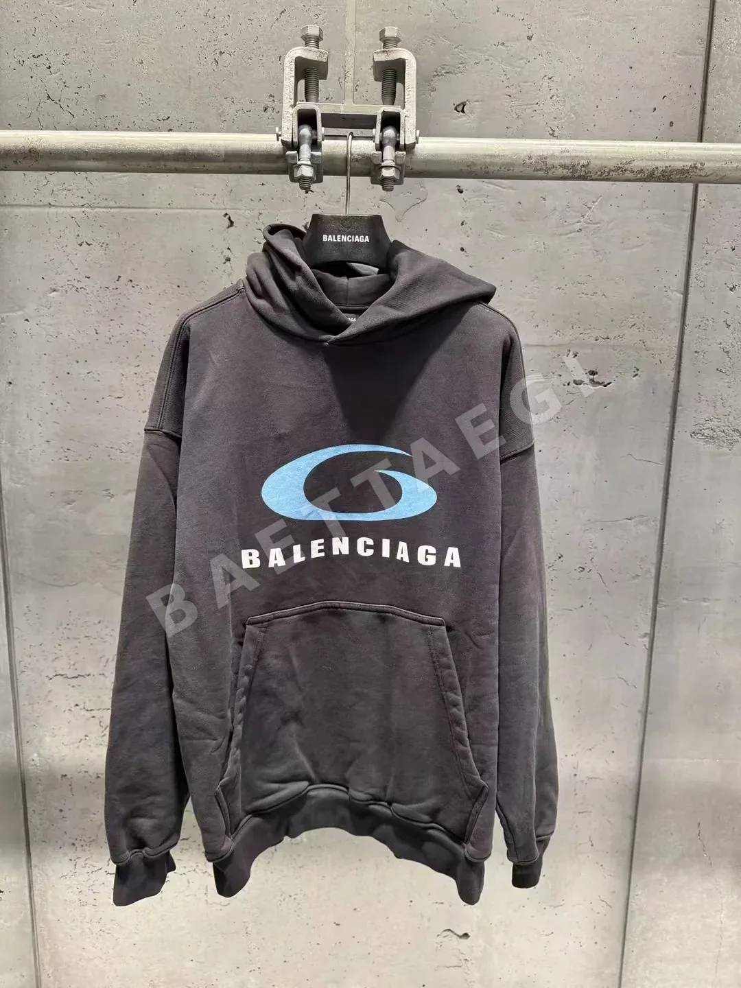 발렌시아가 파란색 후드티 19089 Balenciaga Hoodie 상세 이미지 3