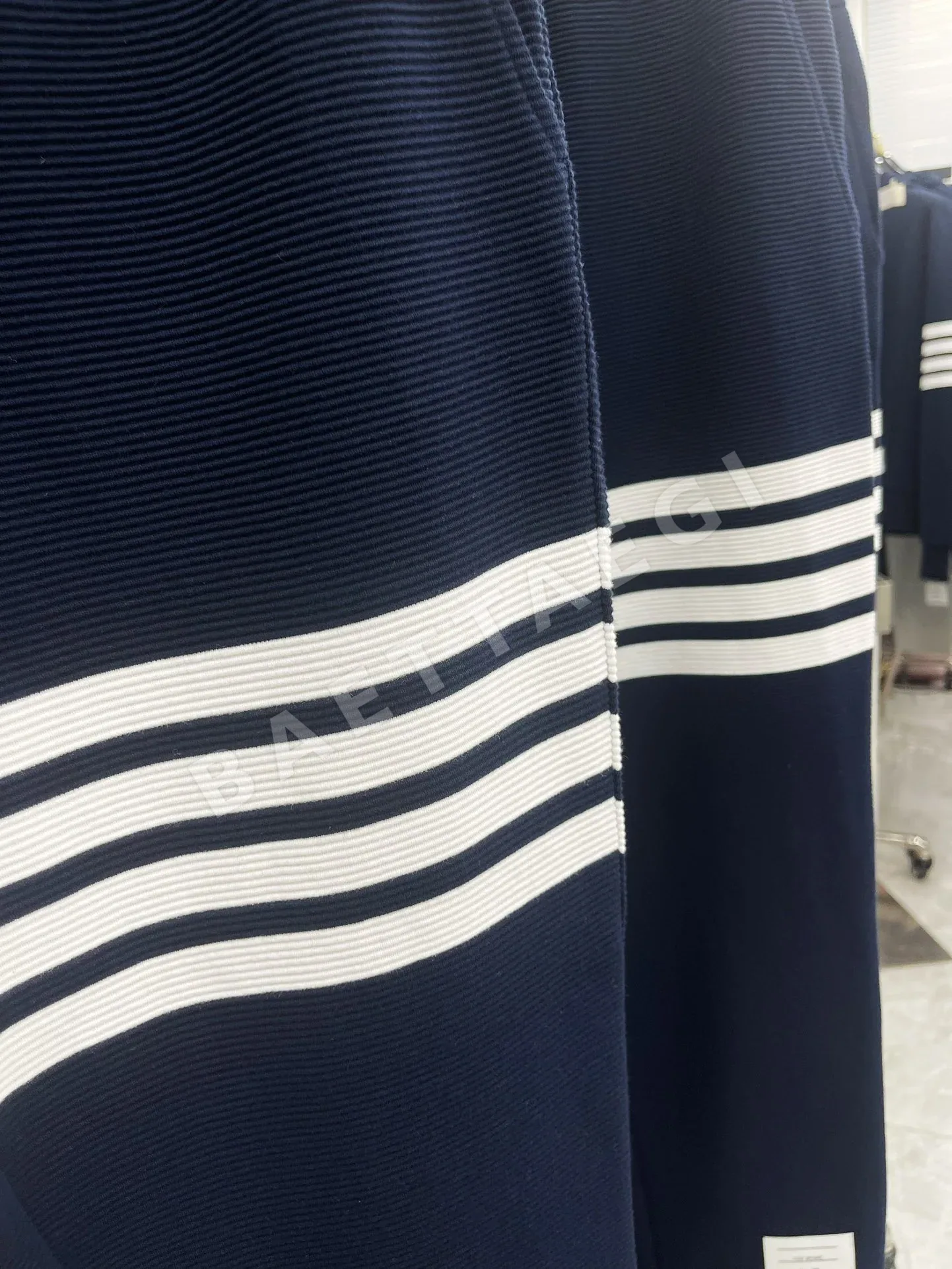 톰브라운 남성 바지 142844 Thom Browne Pants 상세 이미지 7