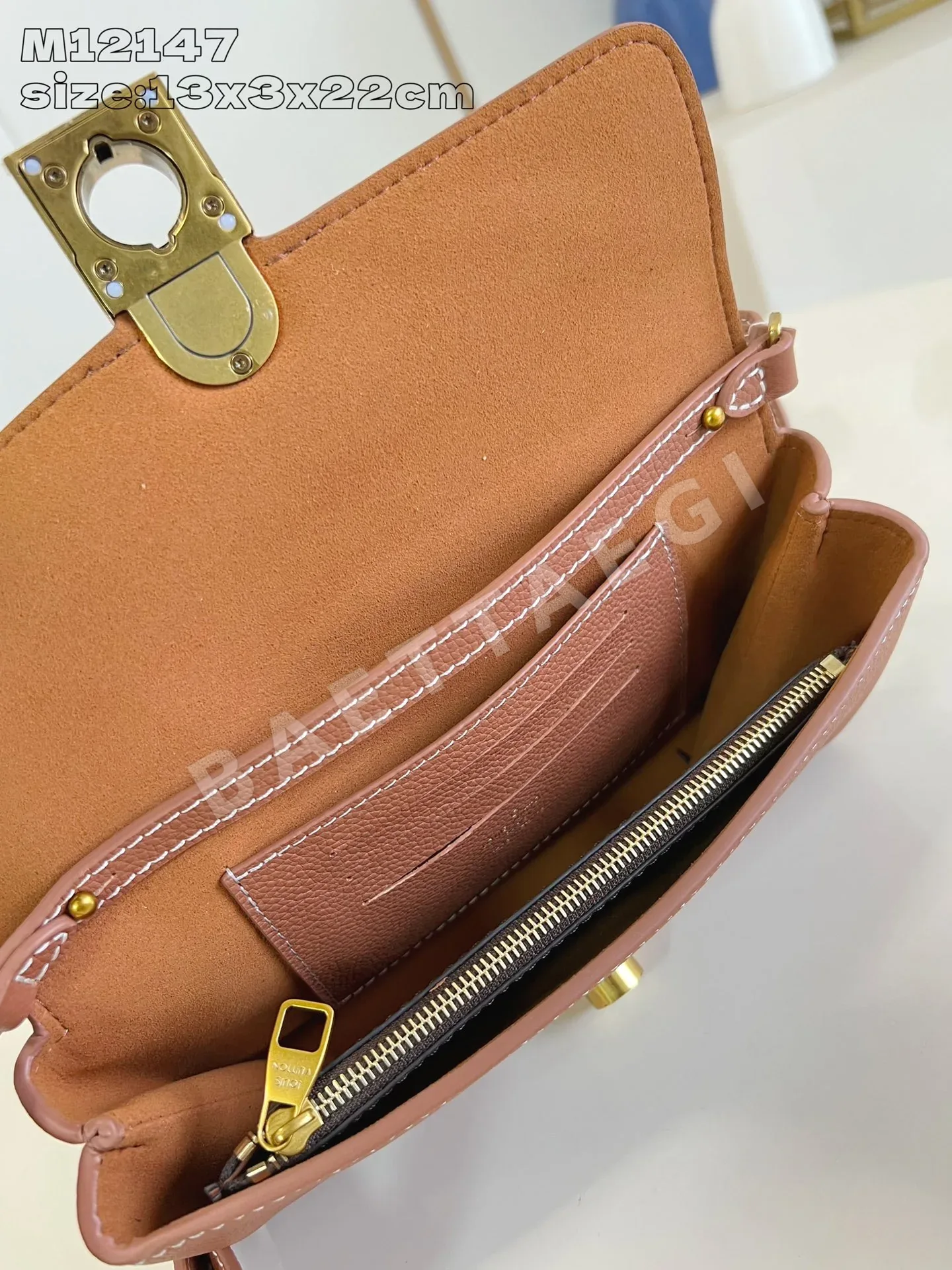 루이비통 M12147 브라운 핸드백 상세 이미지 7