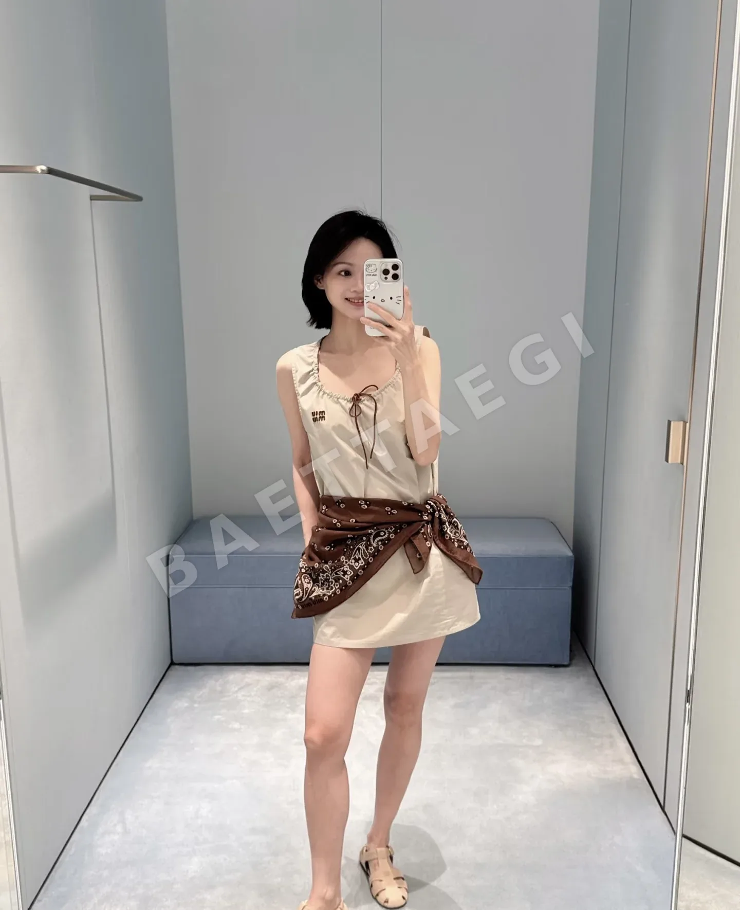 미우미우 카키 드로스트링 민소매 미니 원피스 상세 이미지 5