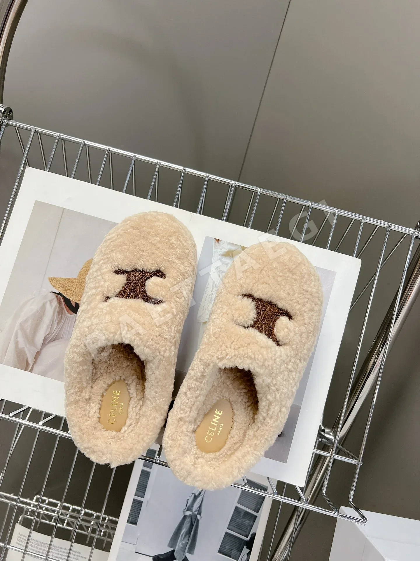 셀린느 개선문 디자인 빈티지 로마 샌들 상세 이미지 5
