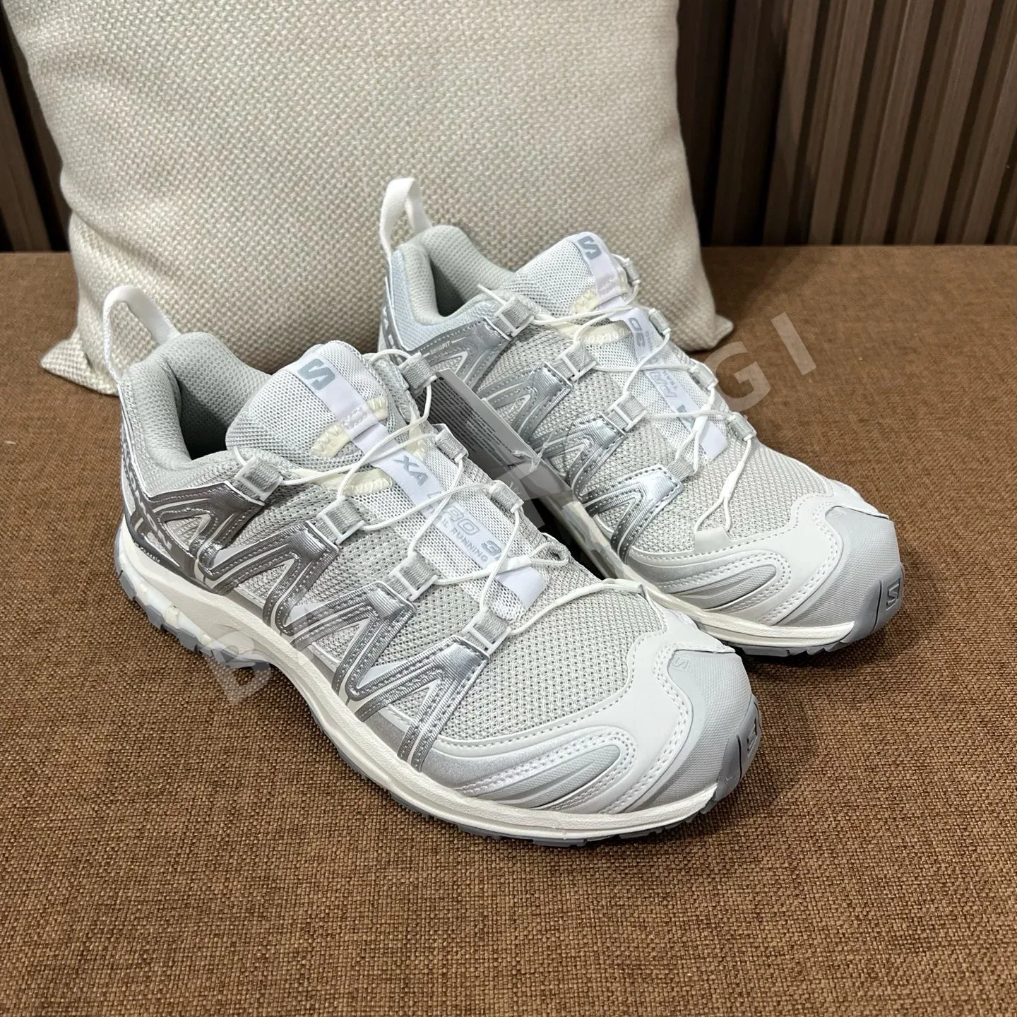 살로몬 XA PRO 3D 트레일 러닝화 상세 이미지 3