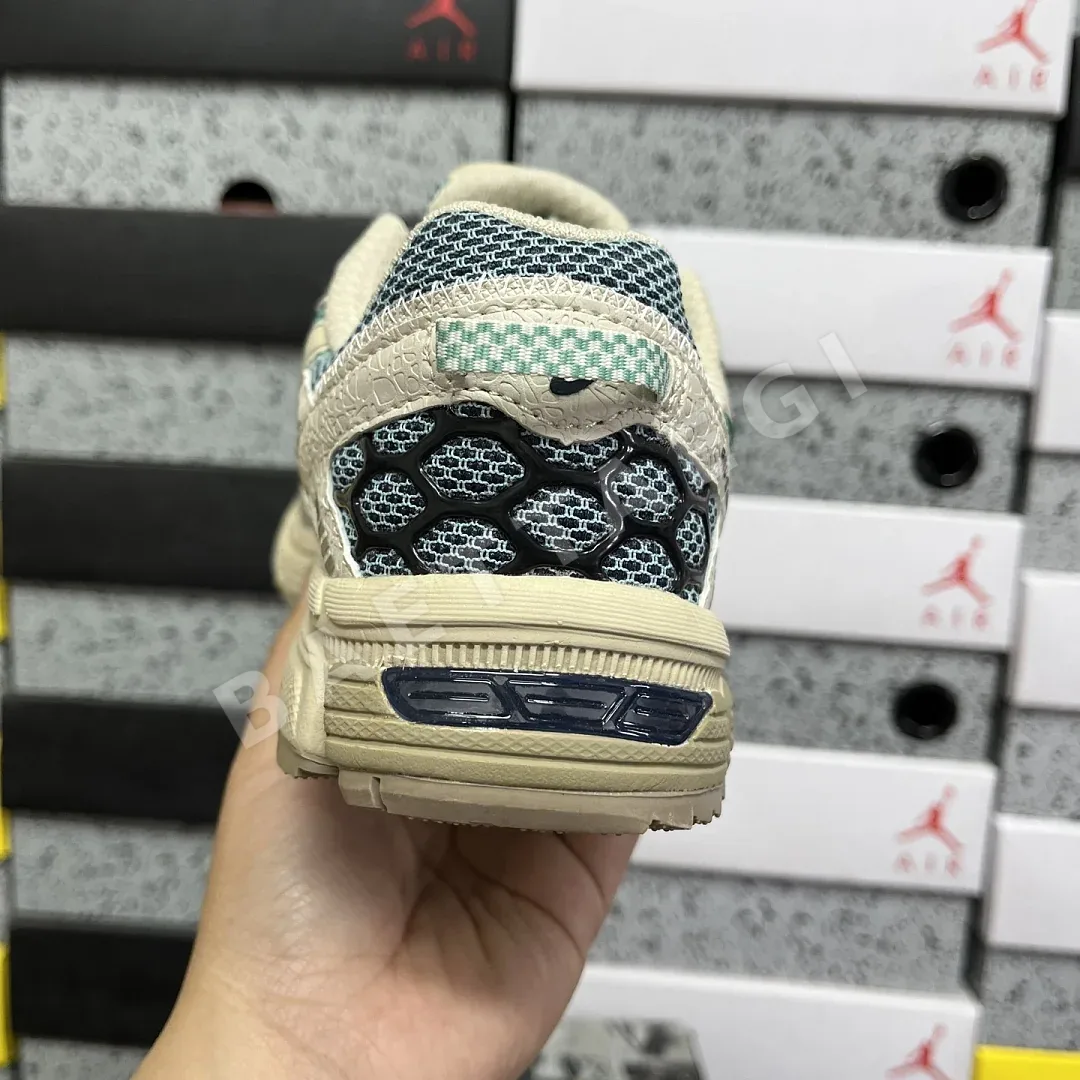 아식스 [XY] 젤 카하나 8 1012A978-302 200353 Asics Gel-Kahana 8 상세 이미지 2