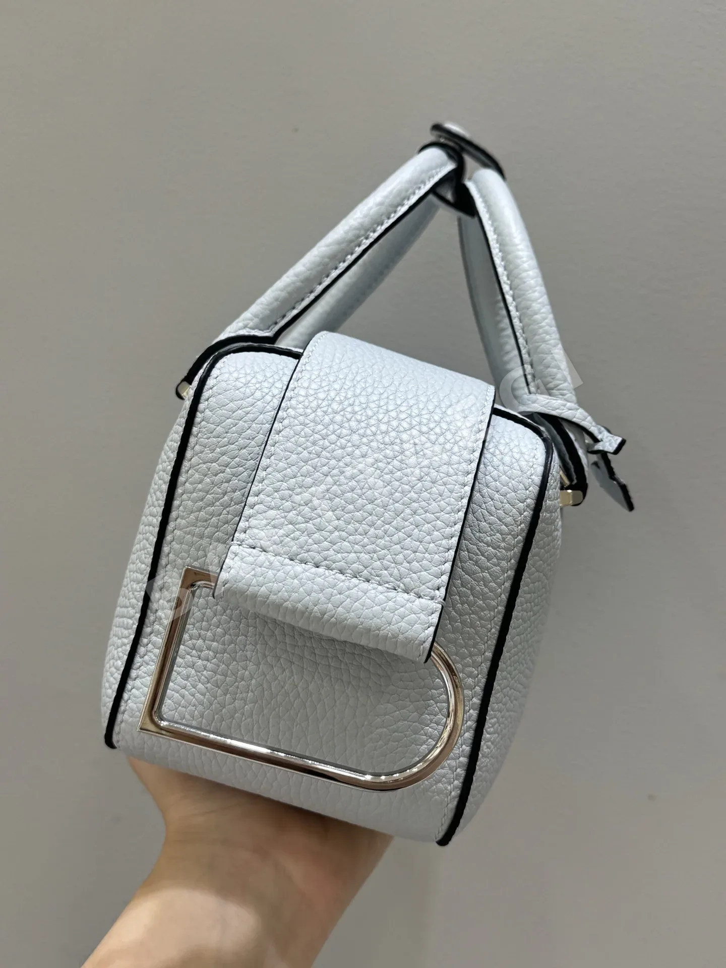 델보 가방 상세 이미지 3