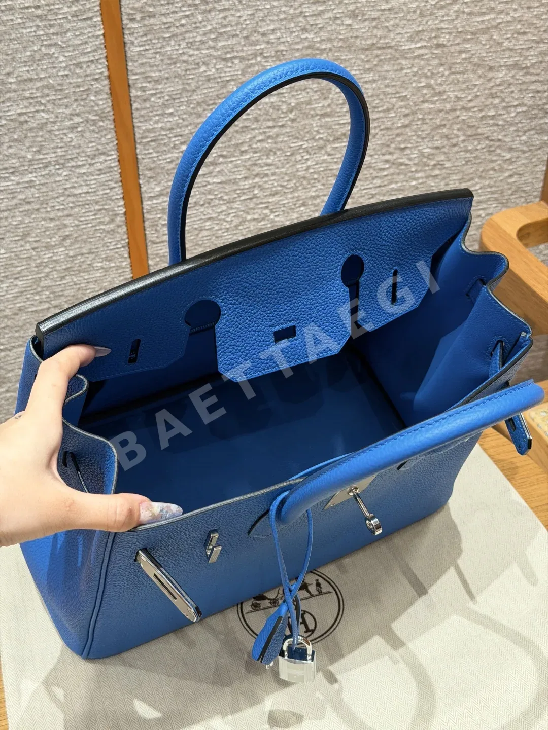 에르메스 버킨 30 블루 브리스풀 토고 가죽 가방 상세 이미지 6