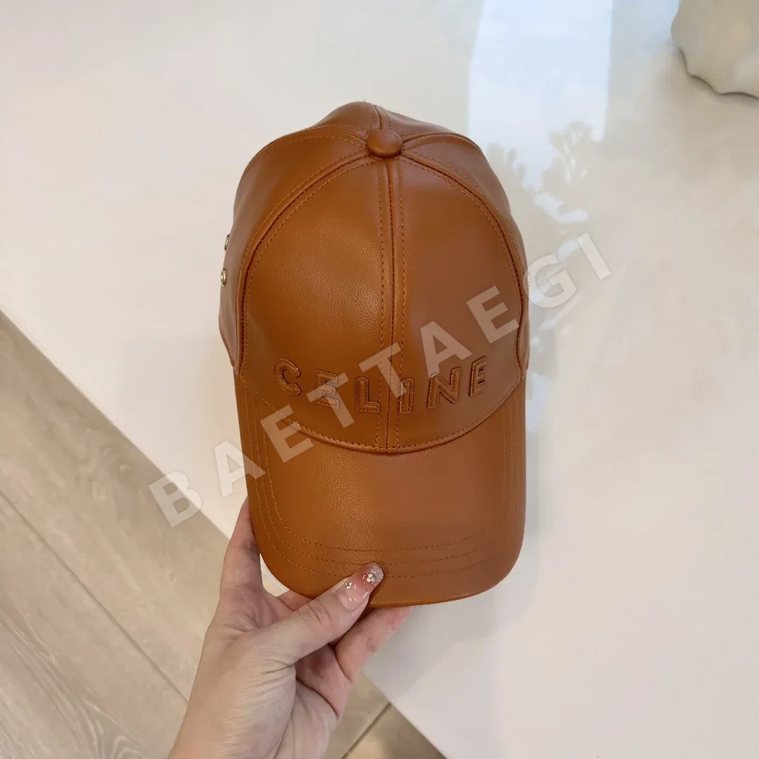 셀린느 가죽 베이스볼 캡 상세 이미지 2