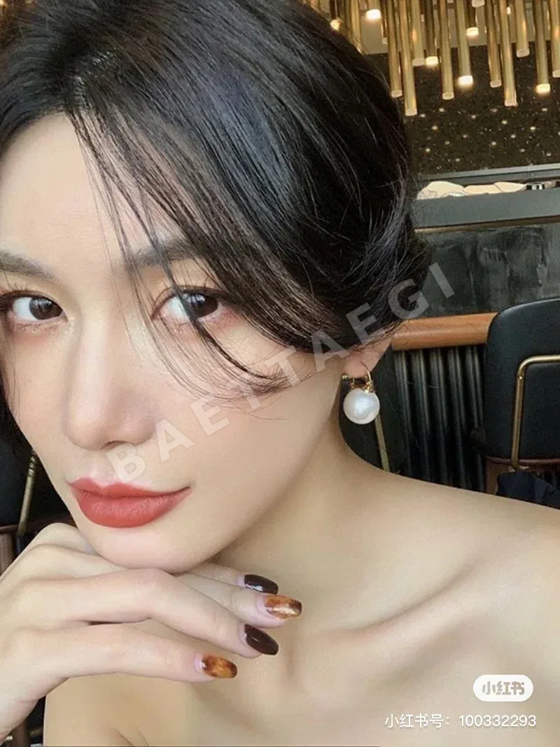 셀린느 그레이 스터드 귀걸이 상세 이미지 2