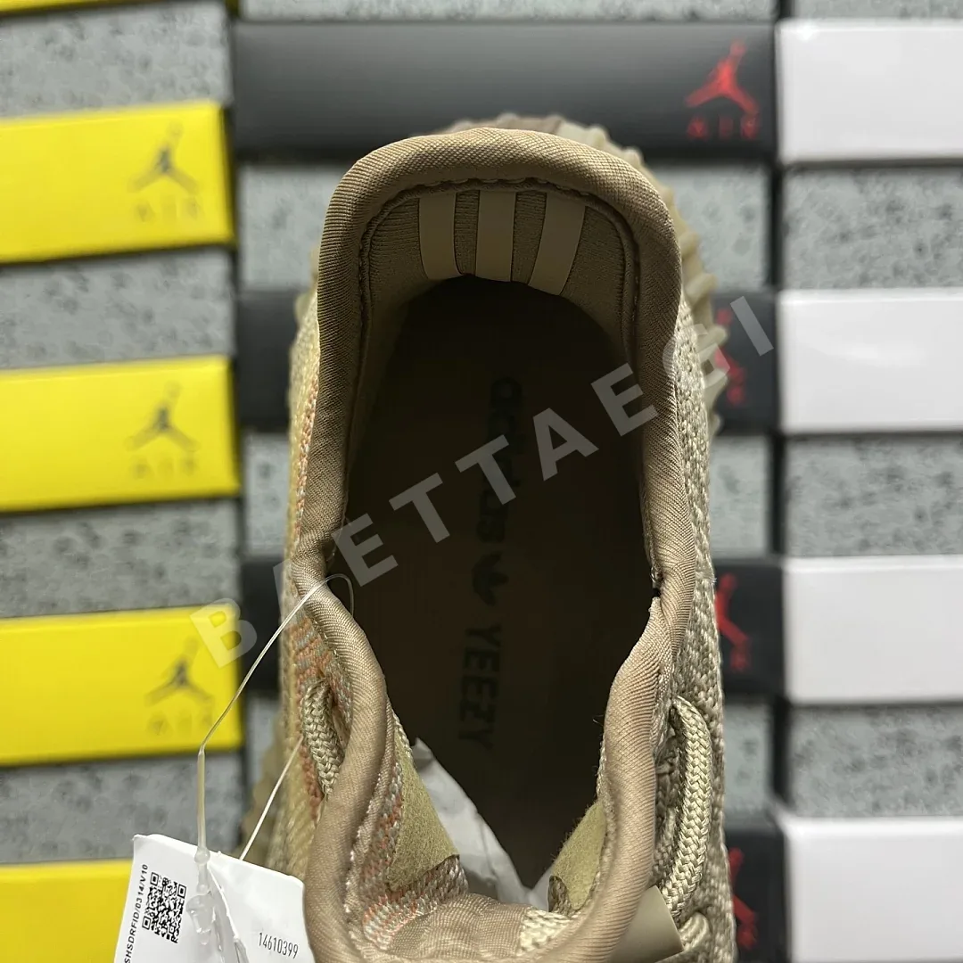 아디다스 [R] 이지 부스트 350 V2 FZ5240 200729 Adidas Yeezy Boost 350 V2 상세 이미지 4