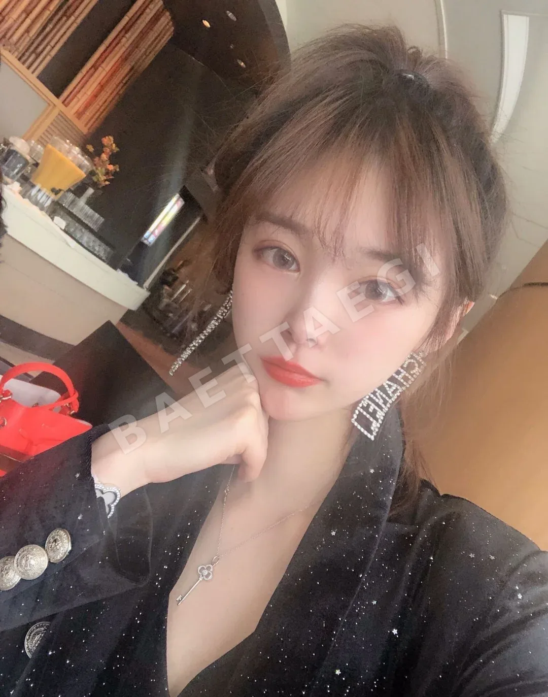 티파니 플럼블로섬 키 목걸이 상세 이미지 3