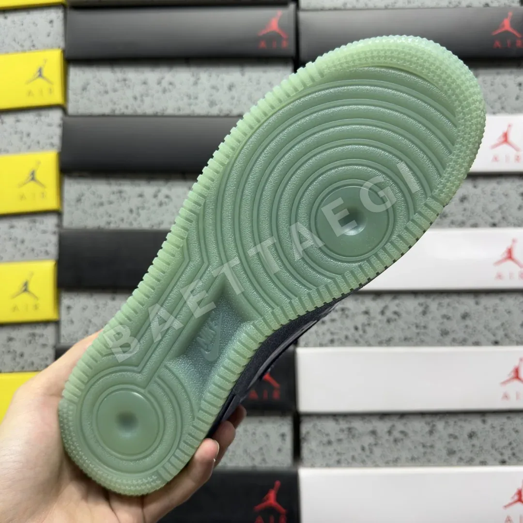 나이키 [G] 에어 포스 1 로우 IO4489-400 201894 Nike Air Force 1 Low Patent Leather Mystic 상세 이미지 8