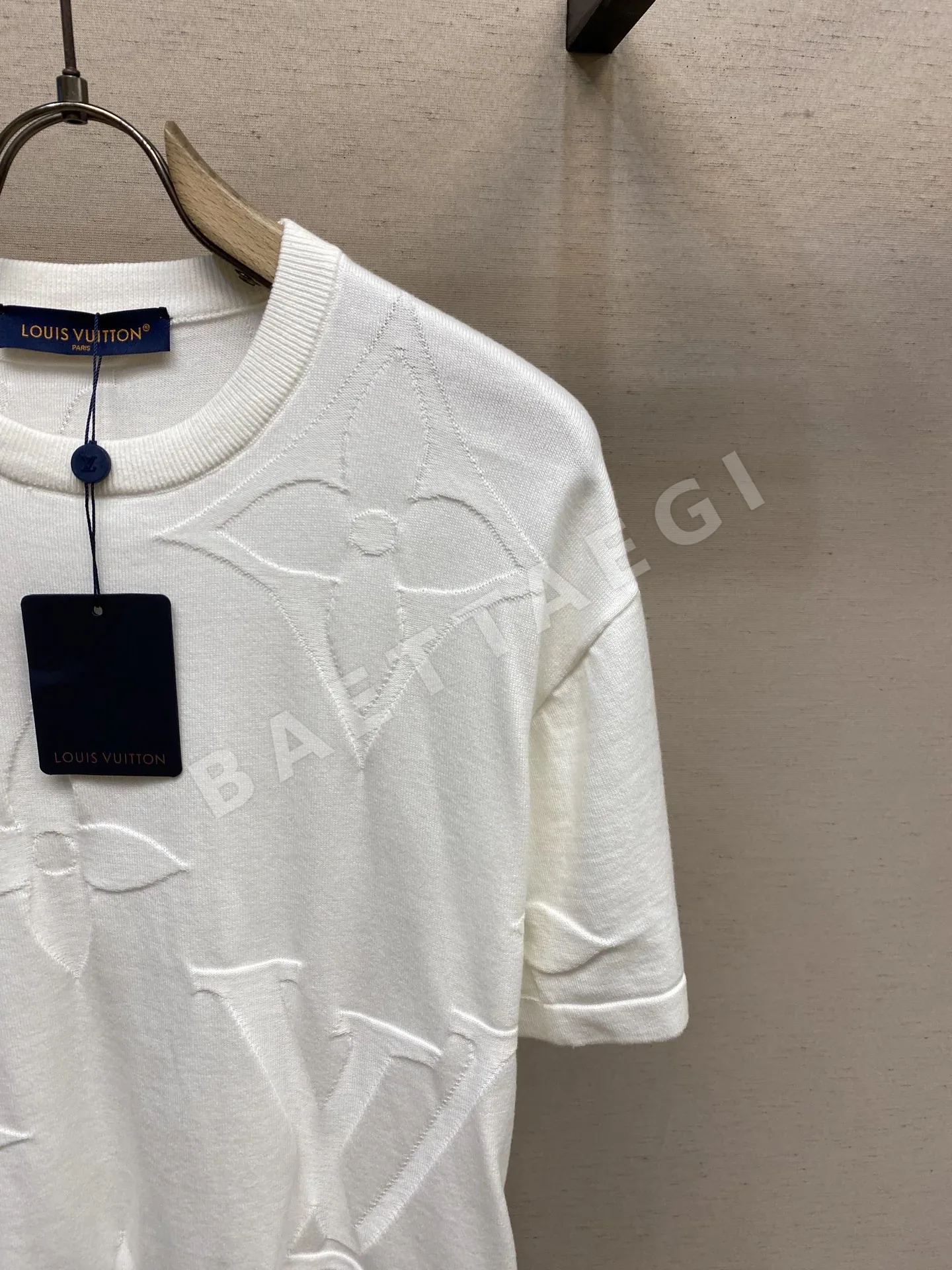 루이비통 모노그램 자카드 크루넥 반팔 티셔츠 남성 상세 이미지 4