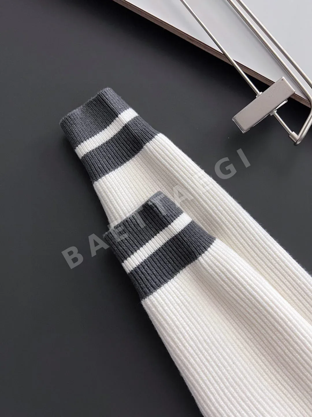브루넬로쿠치넬리 남여공용 가디건 64471 Brunello Cucinelli 상세 이미지 8
