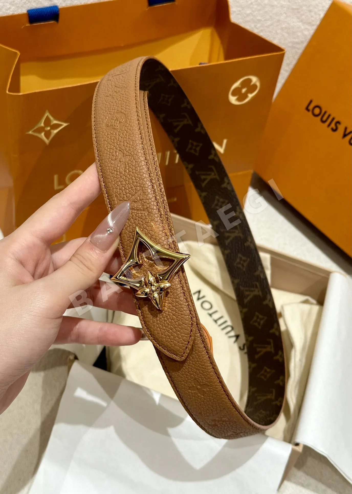 루이비통 리버시블 모노그램 벨트 172388