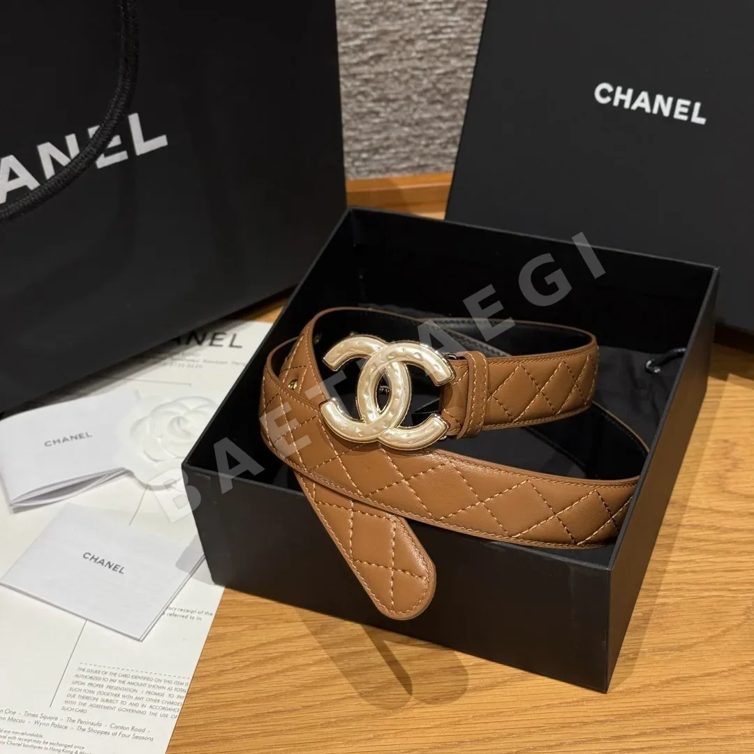 샤넬 더블 C 메탈 로고 램스킨 벨트 172143