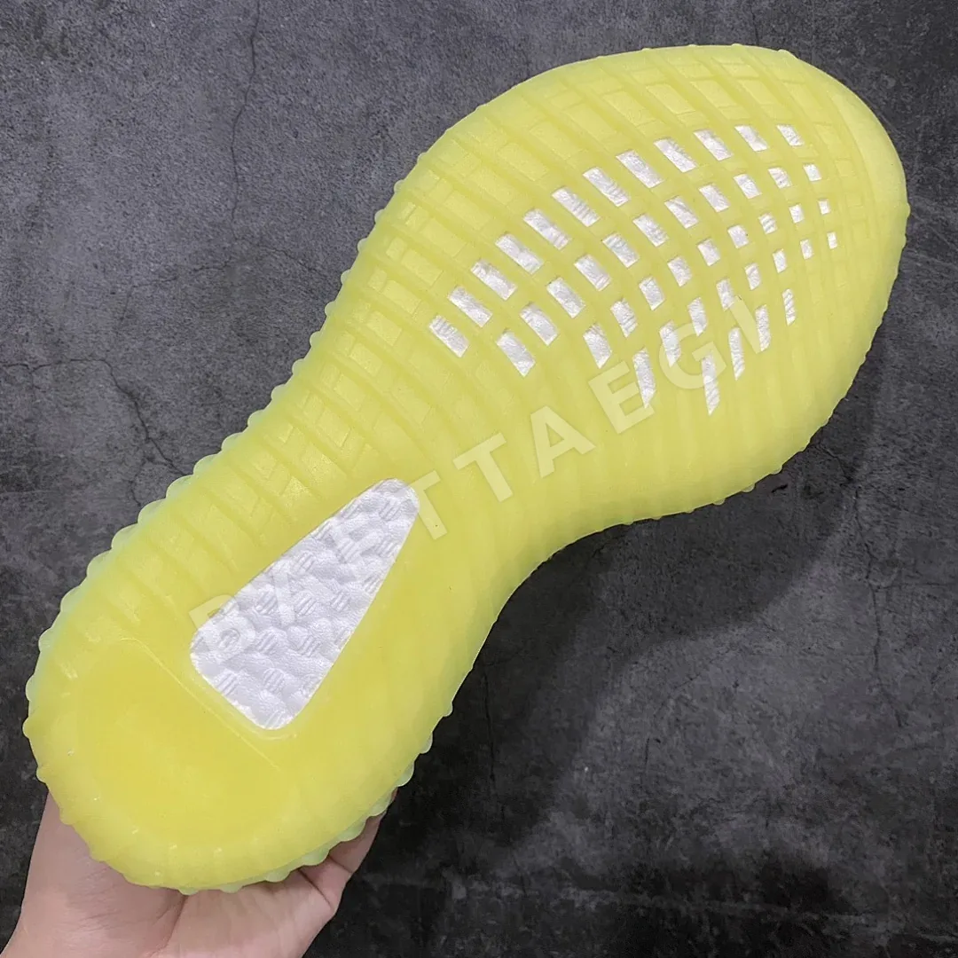아디다스 이지 350 FX4130 200666 Adidas Yeezy 350 상세 이미지 2