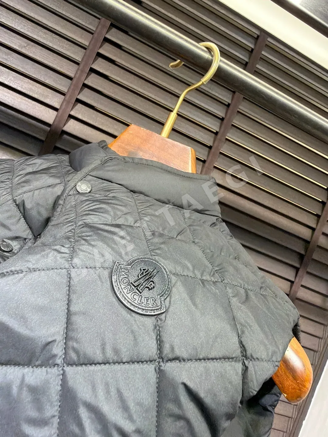 몽클레르 남성 다운 조끼 M9631 상세 이미지 6