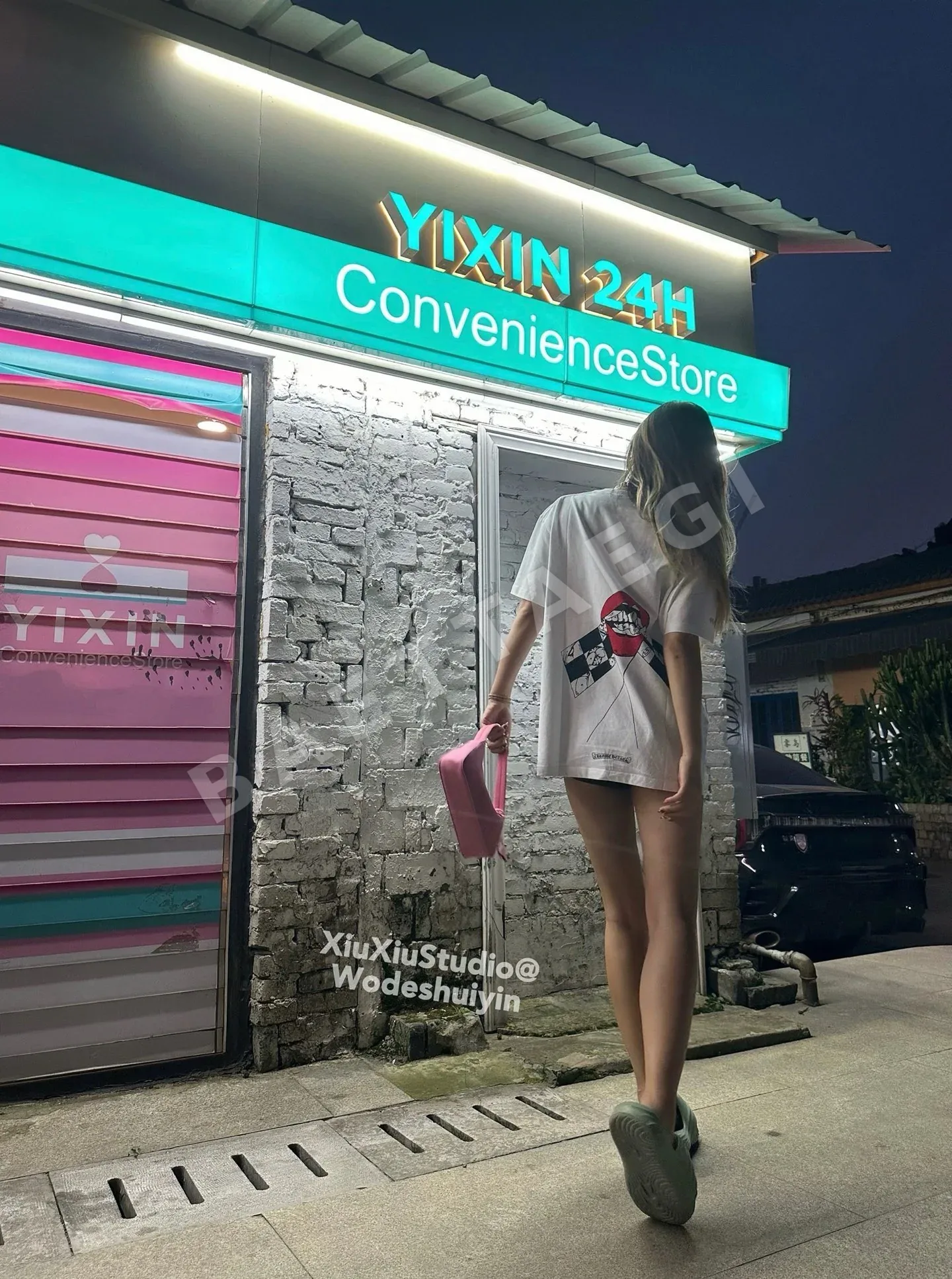 크롬하츠 마티보이 골드 치아 립스 말굽 프린트 반팔 티셔츠 상세 이미지 9