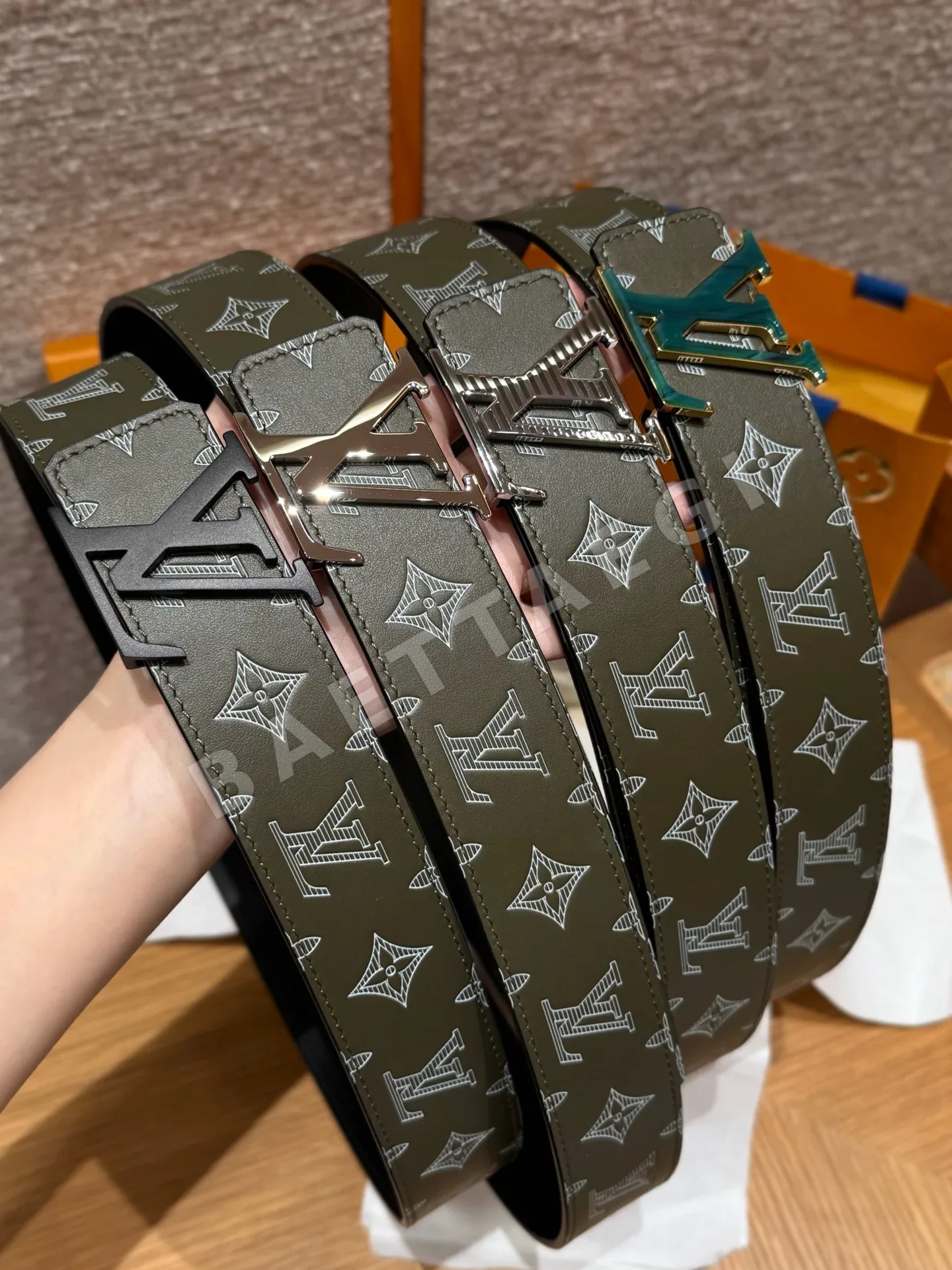 루이비통 모노그램 에클립스 리버시블 벨트 172358