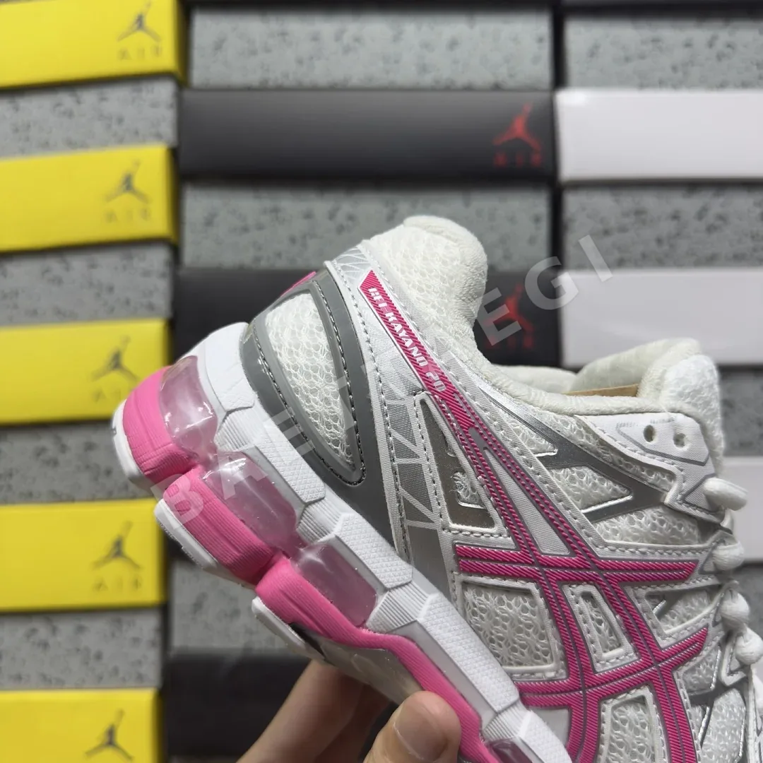 아식스 [TOP] 젤 카야노 20 1203A388-108 200480 Asics Gel-Kayano 20 상세 이미지 3