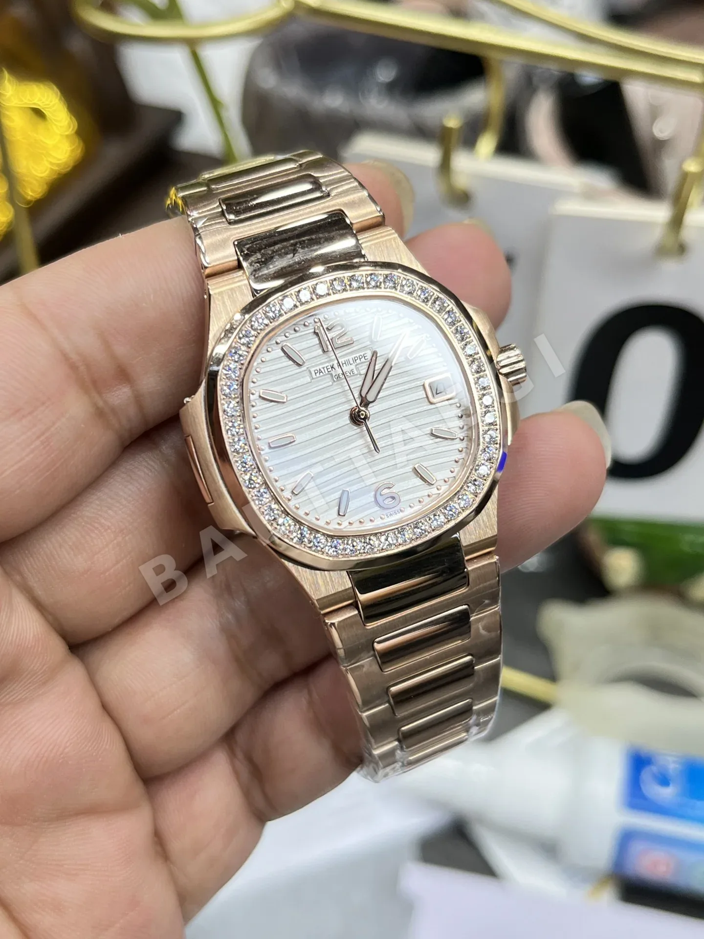 파텍필립 노틸러스 7010 쿼츠 여성용 GR 공장 레플리카 43973 Patek Philippe 상세 이미지 4