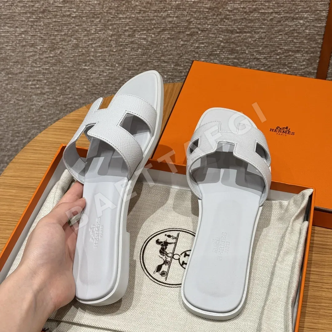 에르메스 오란 샌들 블루샤시에 가죽 H 컷아웃 상세 이미지 5