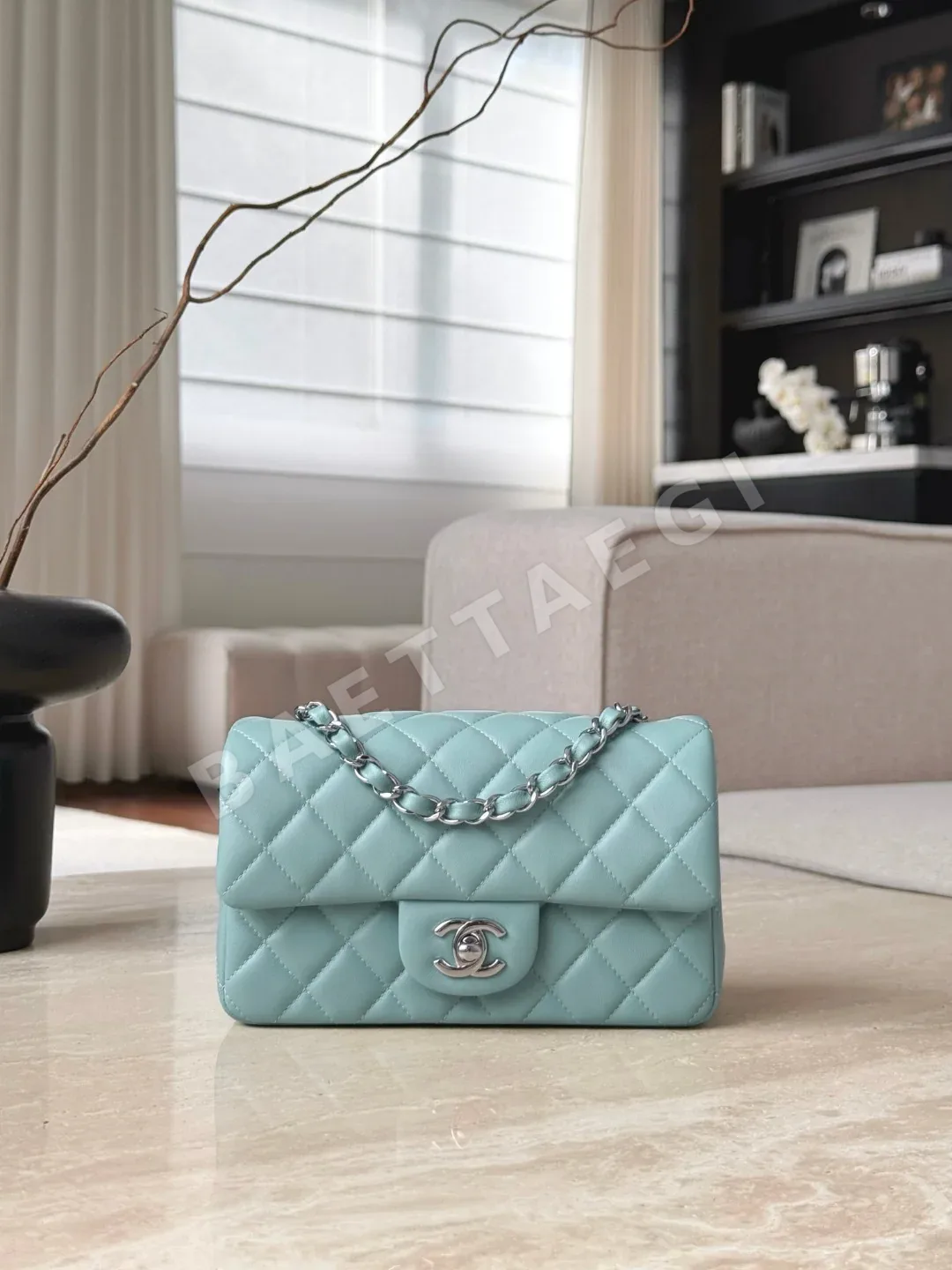 샤넬 블루 CF 디자인 가방 33890
