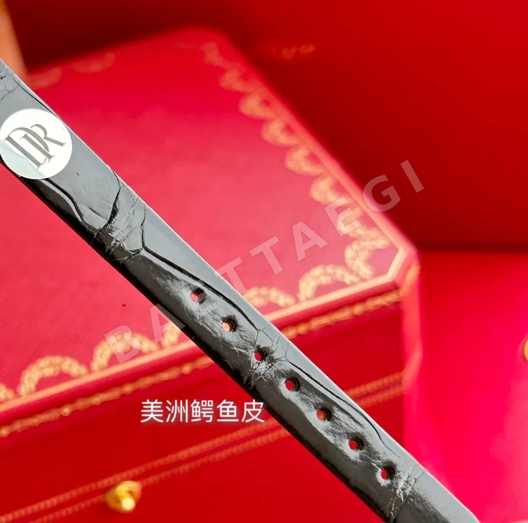 까르띠에 베누아 DR공장 쿼츠 무브먼트 악어가죽 사파이어 글라스 블루 블랙 스틸밴드 레플리카 42736 Cartier 상세 이미지 7