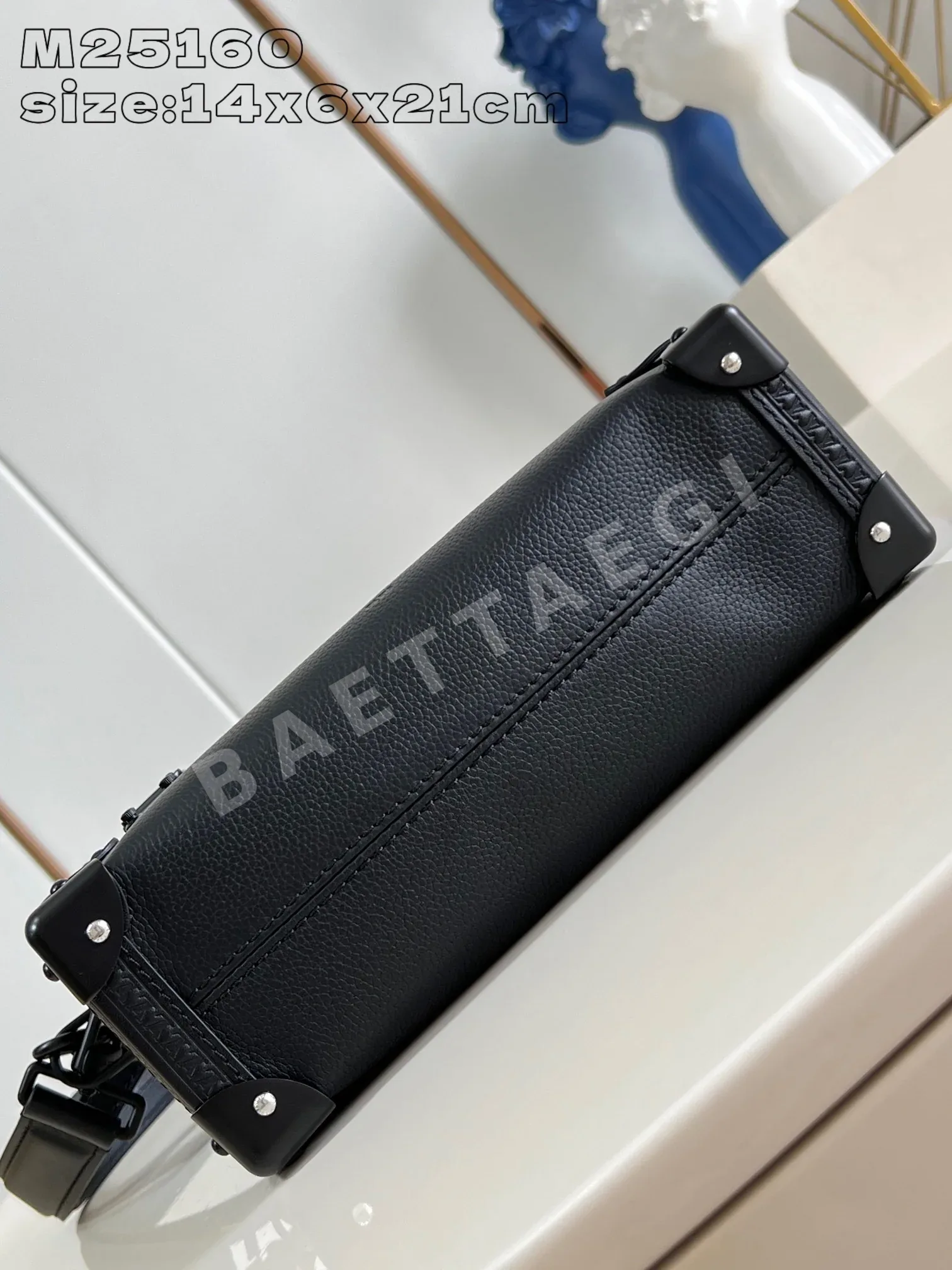루이비통 블랙 미디엄 사이드 트렁크 가방 M25160 상세 이미지 6