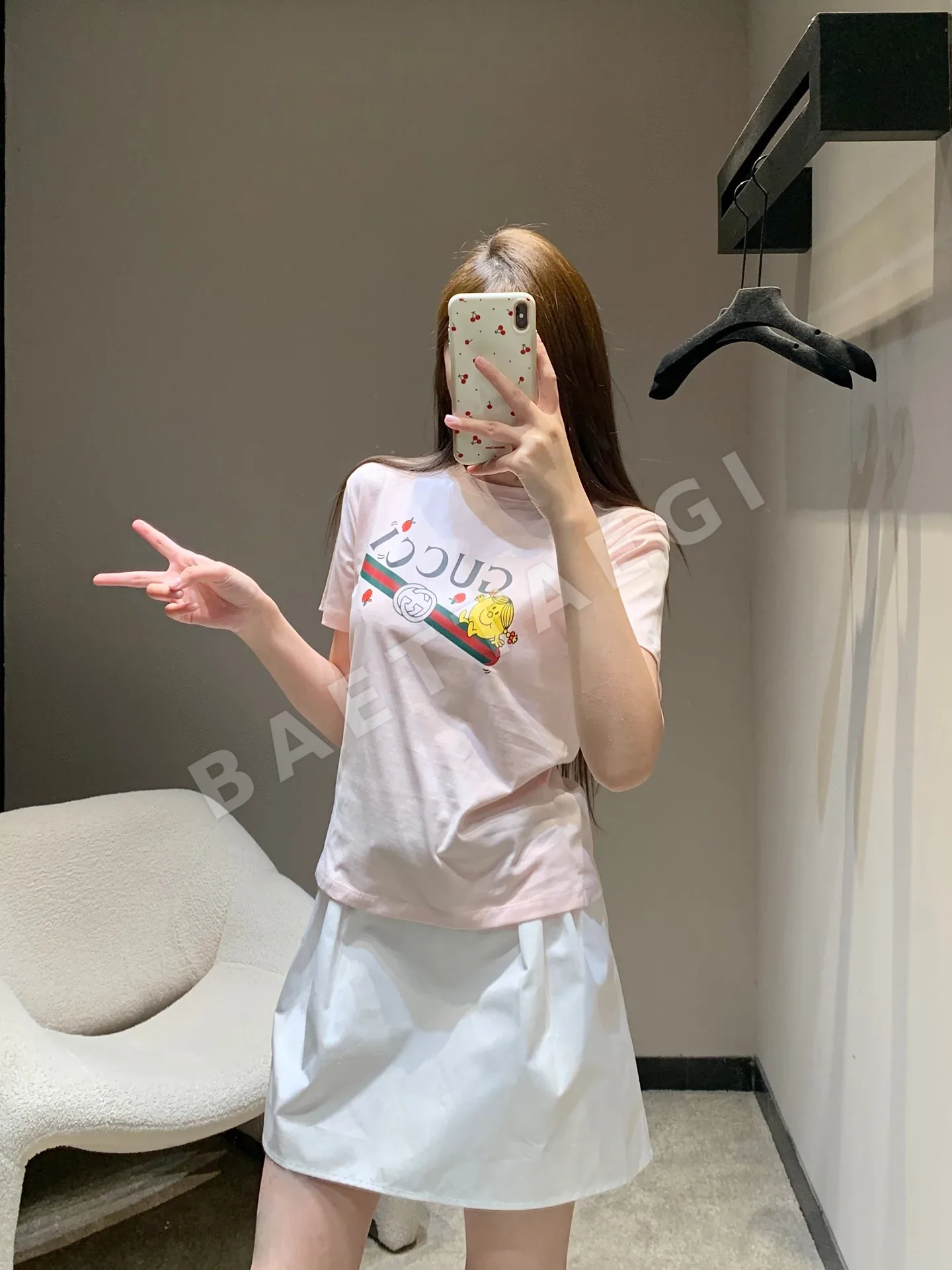 구찌 미니언 프린트 코튼 반팔 티셔츠 상세 이미지 1