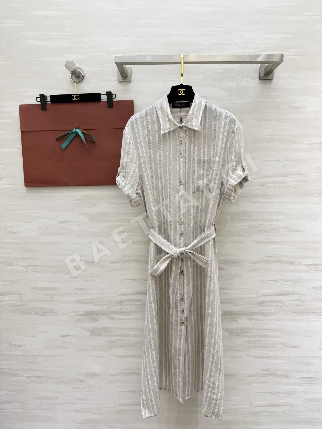 로로피아나 내추럴 세로 스트라이프 린넨 여성 원피스 132268