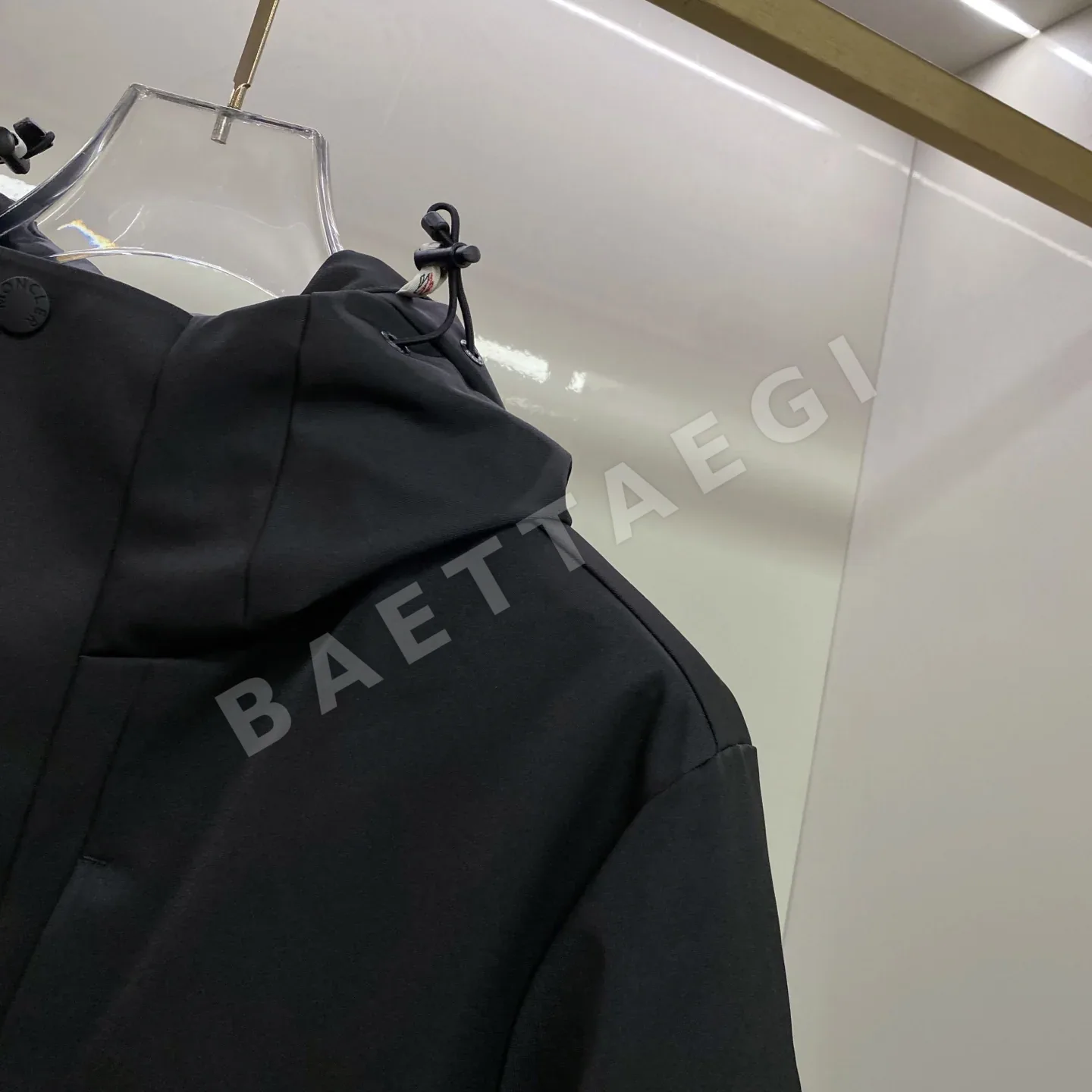 몽클레르 그레노블 라미네이트 스키 다운 패딩 점퍼 상세 이미지 5