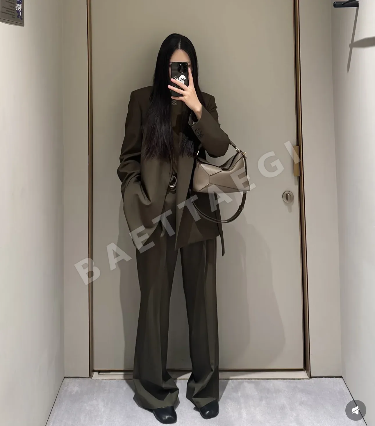 로에베 슬림핏 블랙 수트 세트 상세 이미지 9