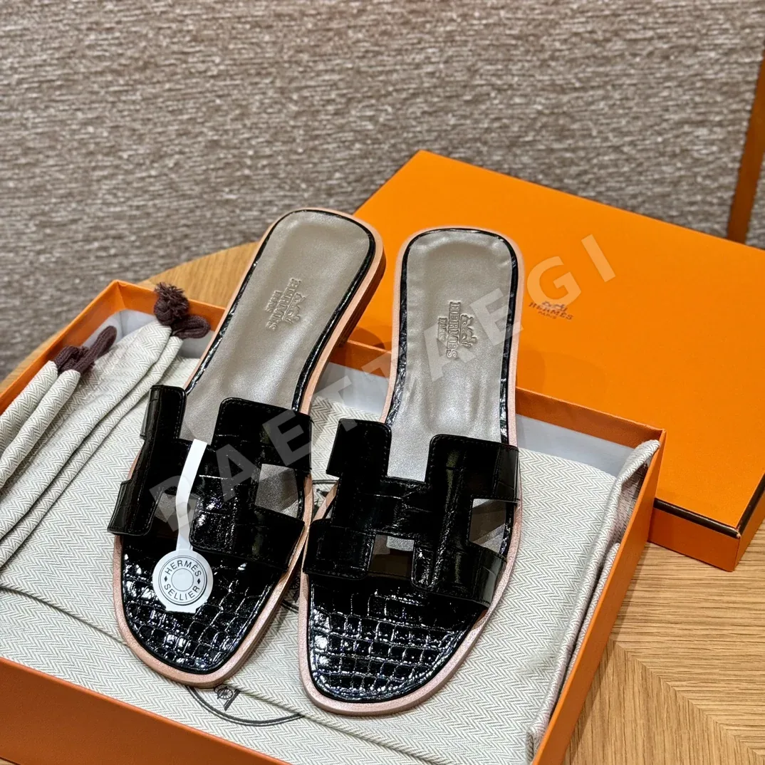 에르메스 오란 악어가죽 샌들 117419