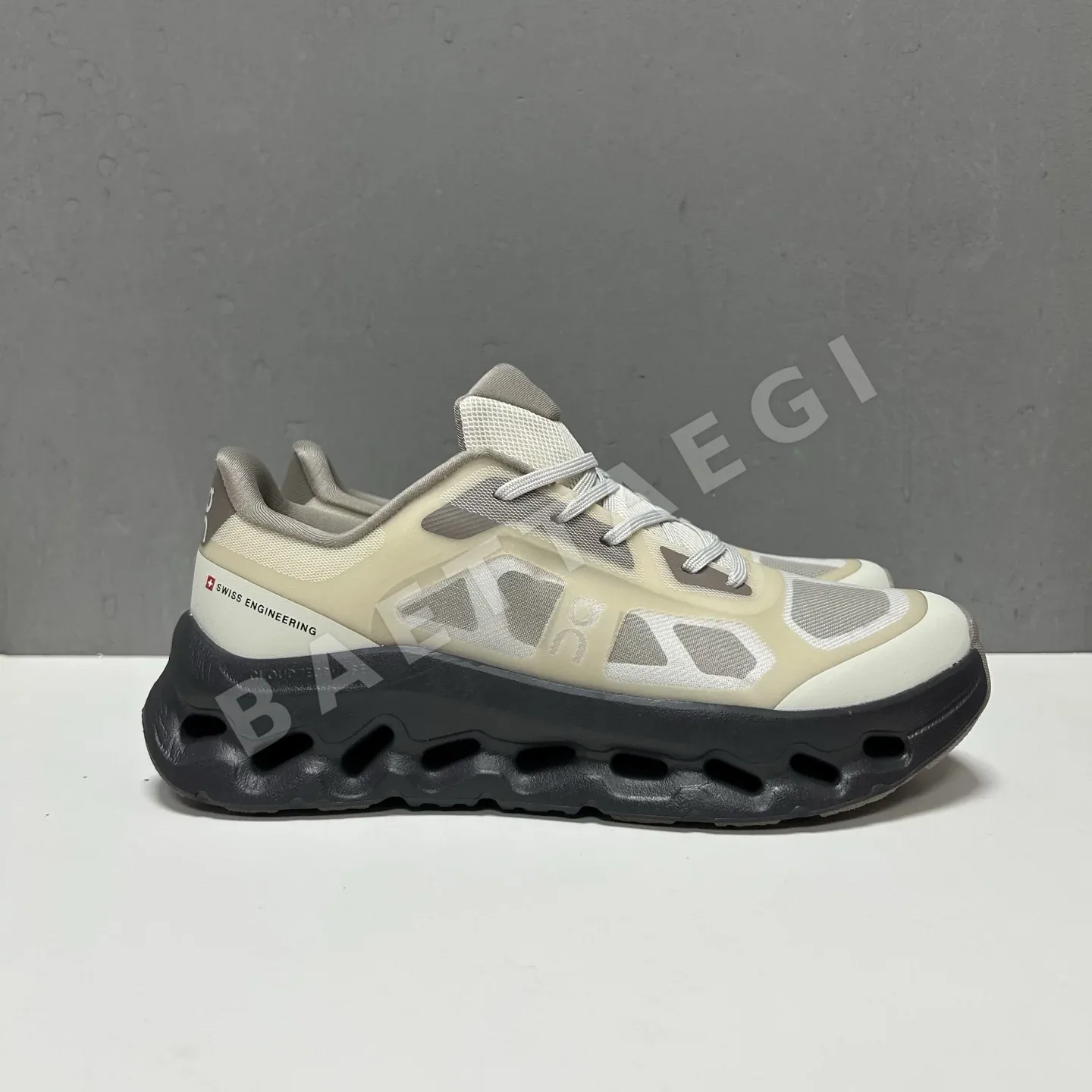 ON 신발 157693 Sneakers