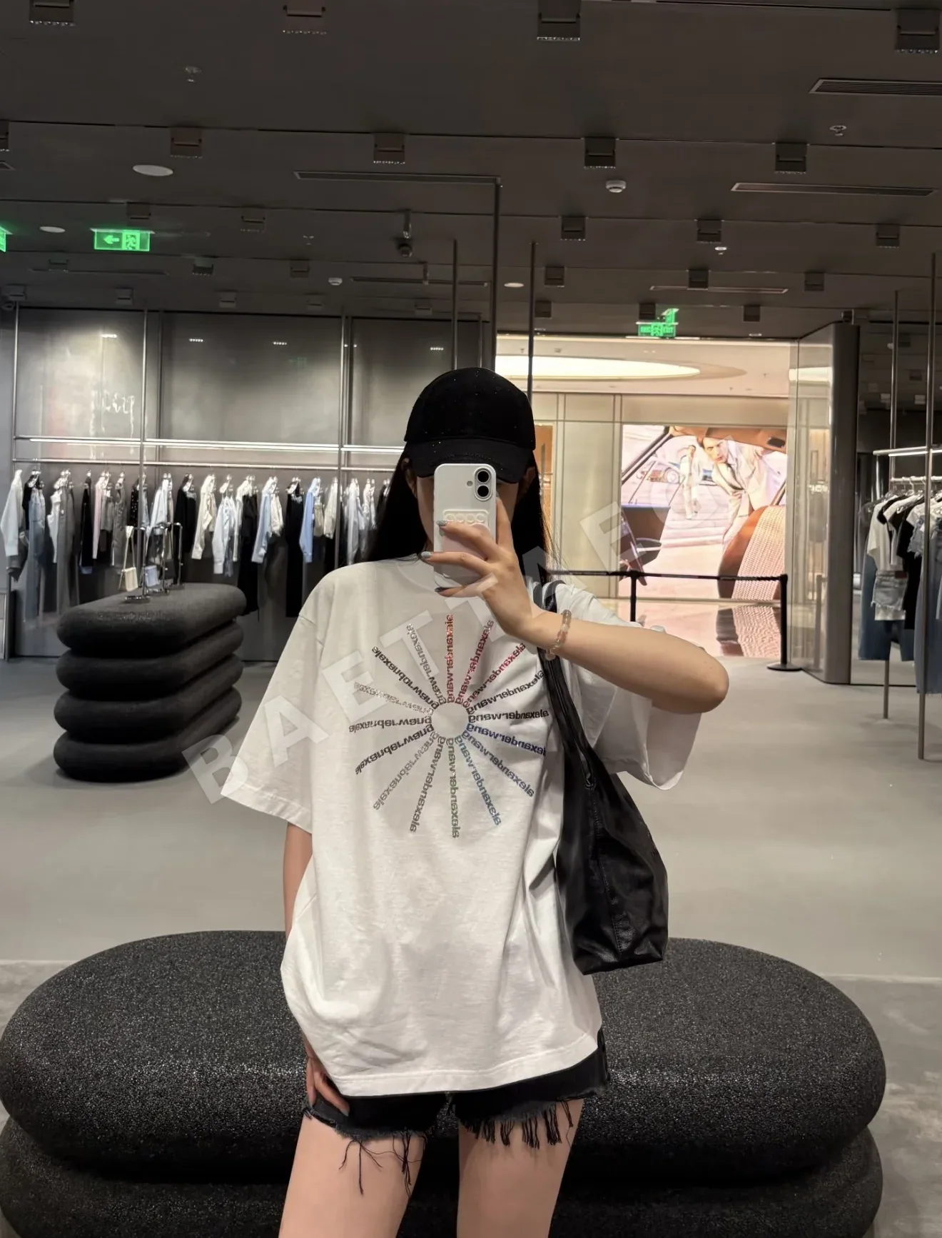 알렉산더왕 불꽃 라인스톤 여성 반팔 티셔츠 상세 이미지 3