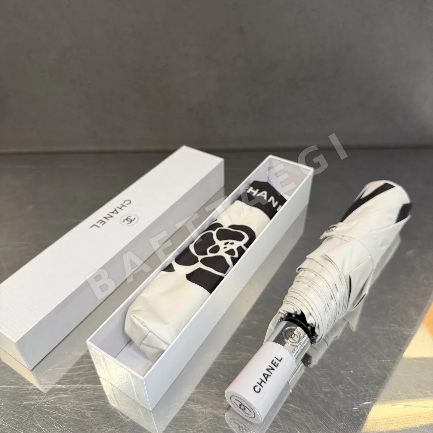 샤넬 우산 85283 Chanel Umbrella 상세 이미지 3