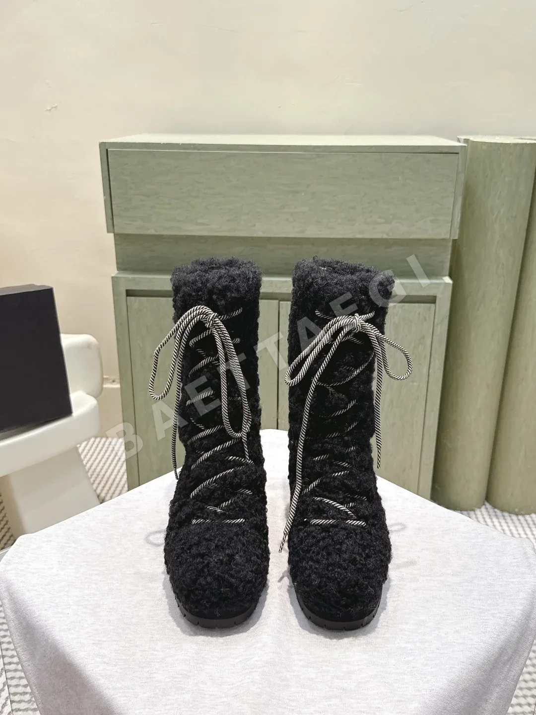 샤넬 퍼 램울 부츠 151632