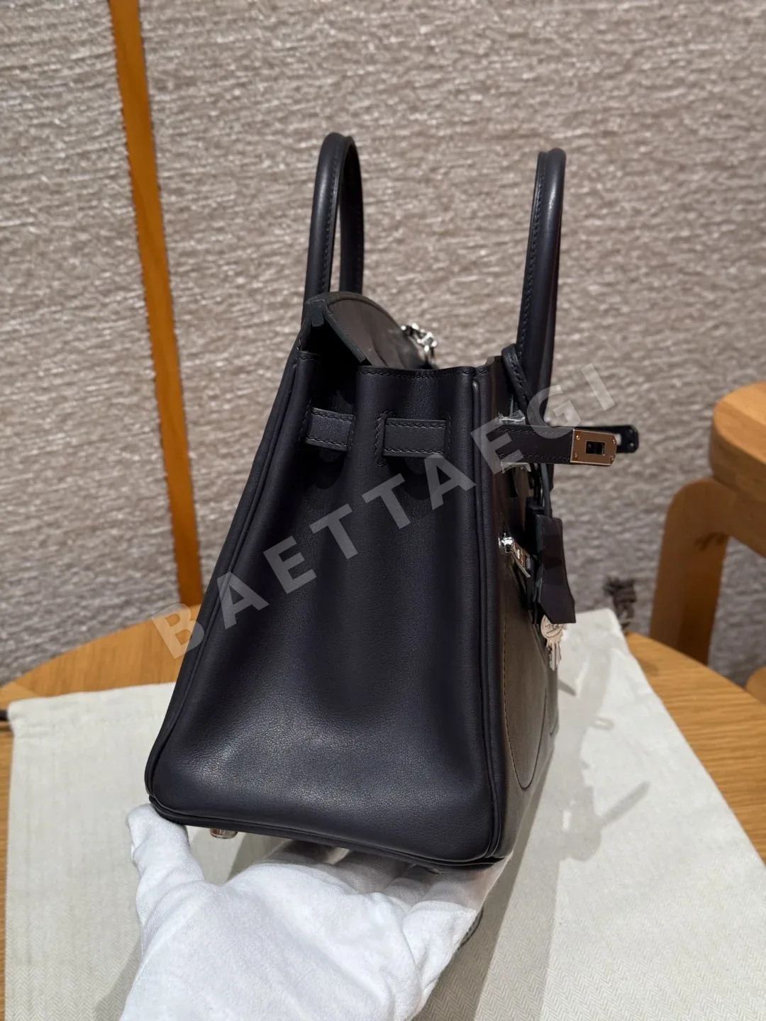 에르메스 버킨 25 블랙 가방 상세 이미지 6