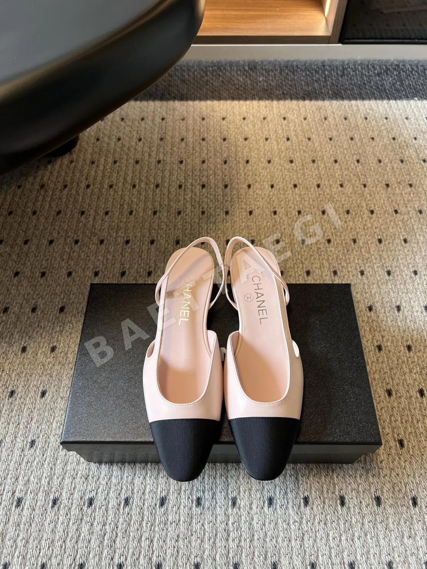 샤넬 힐 컬러 블록 라운드 토 160849