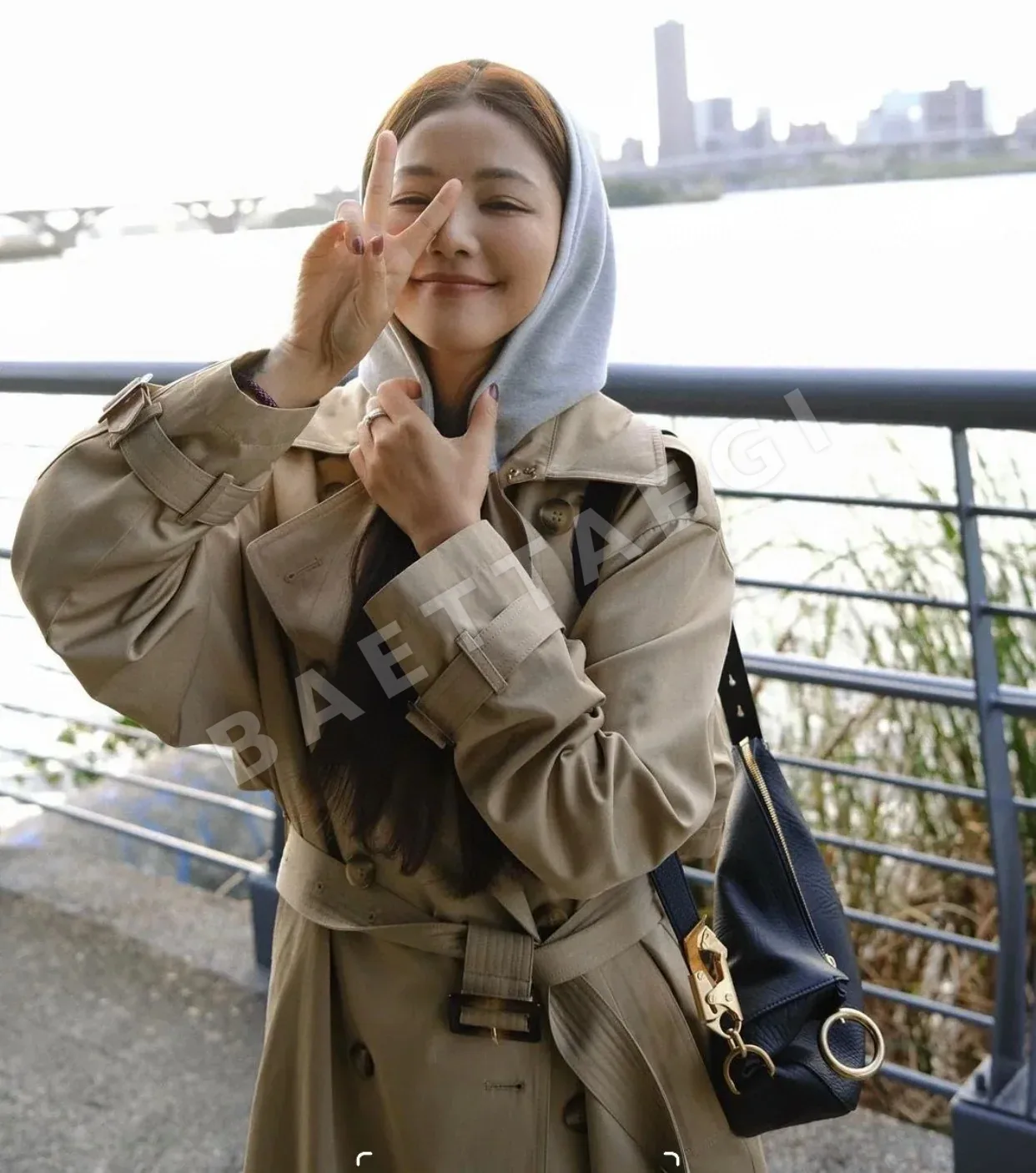 버버리 가방 상세 이미지 3