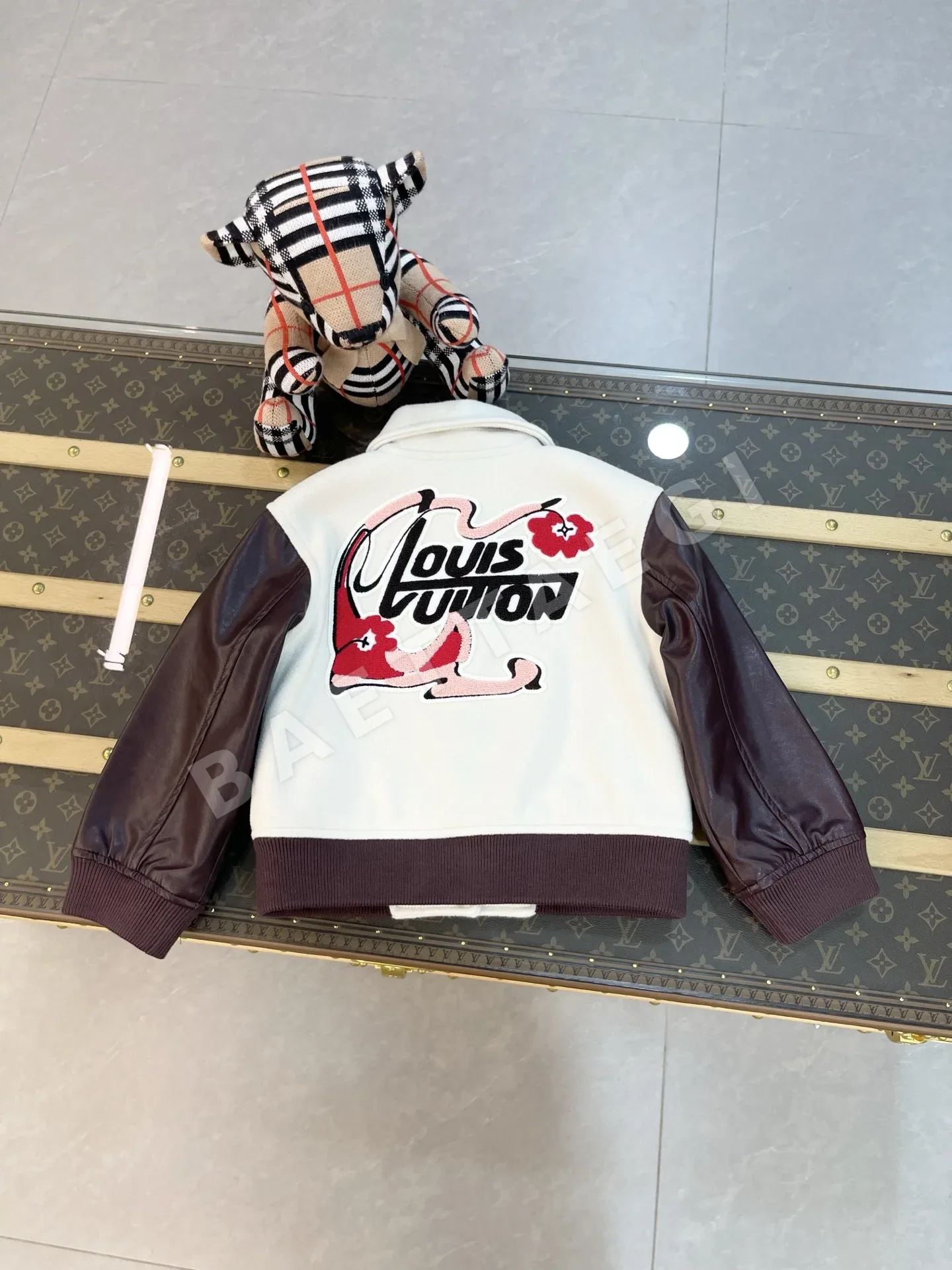 루이비통 Louis Vuitton 2026 Fall/Winter Children's Baseball Jacket ⚾ 상세 이미지 9