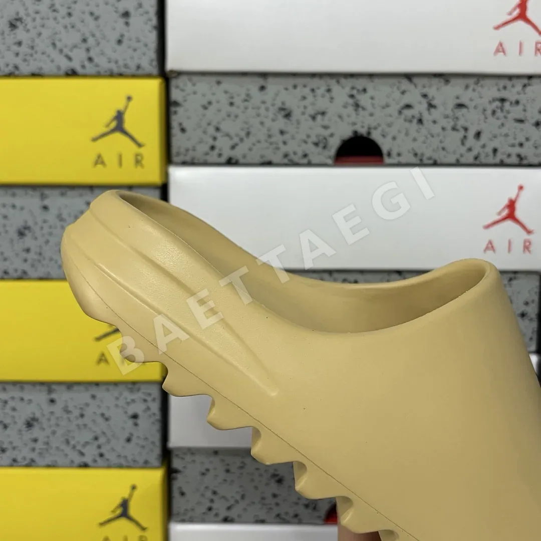 아디다스 [LW] 이지 슬라이드 FW6344 200633 Adidas Yeezy Slide Desert Sand 상세 이미지 4